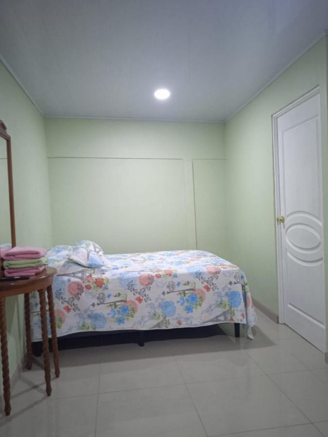 Alexander B&B Alajuela Buitenkant foto